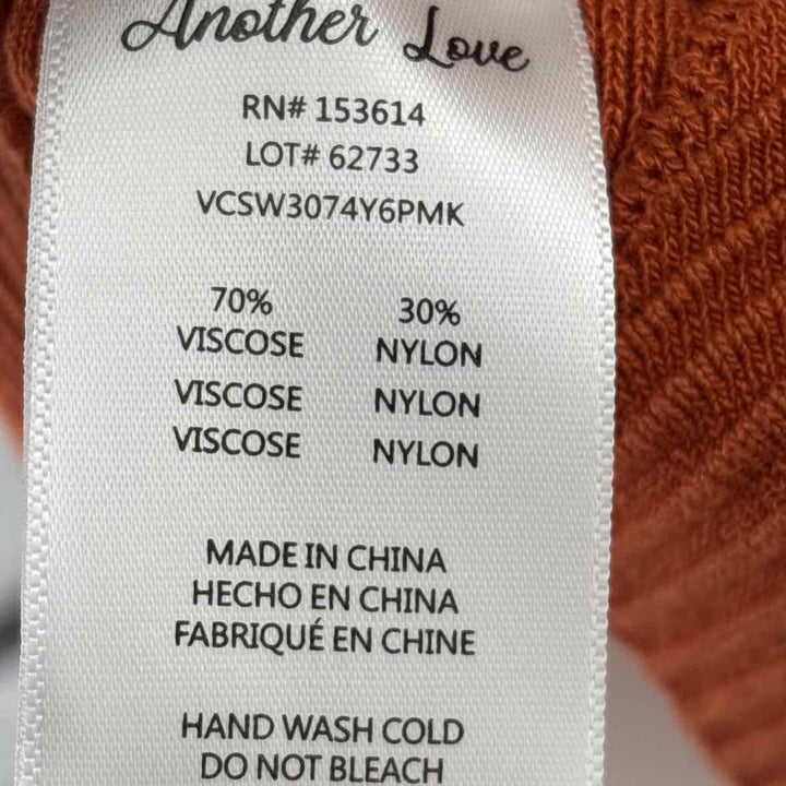 Size L Orange Knit Shirt
