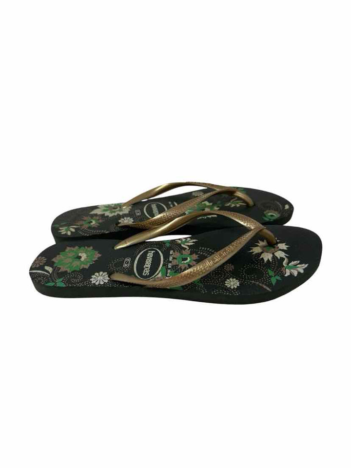 Shoe Size 7 Havaianas Gold Sandals