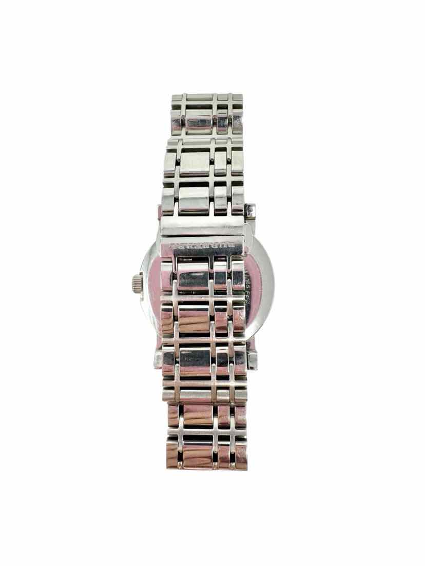 Burberry Luxury - Brooch