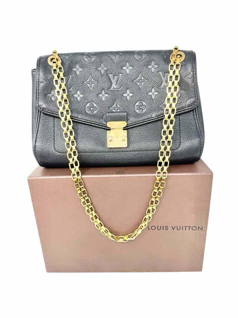 Louis Vuitton Luxury - Purse