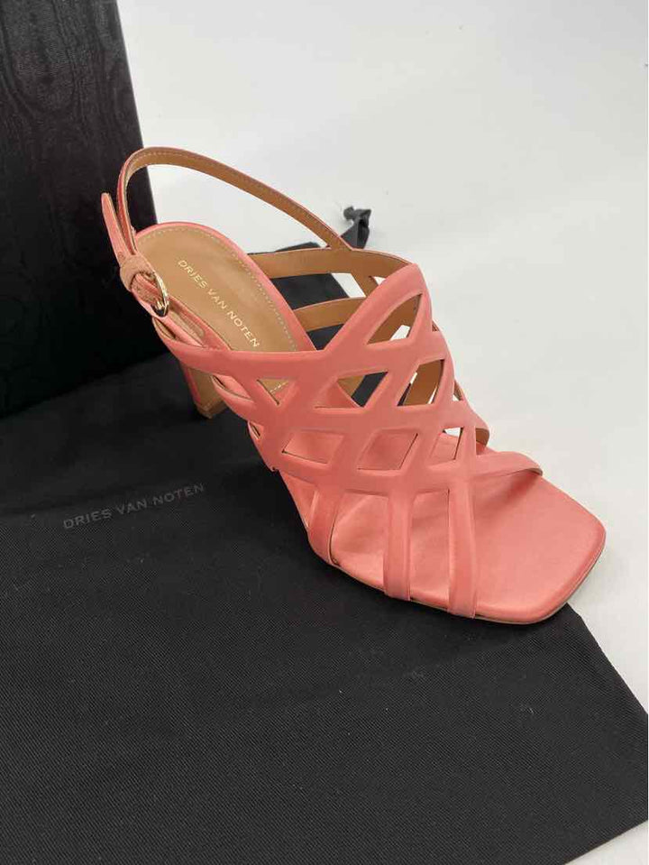 Shoe Size 7 Peach Sateen Sandals