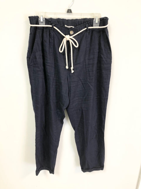 Size M LOU & GREY Pants