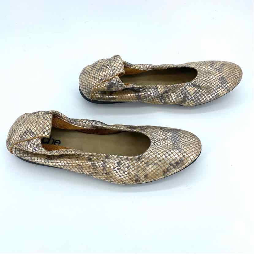 Shoe Size 6 Arche Tan Flats