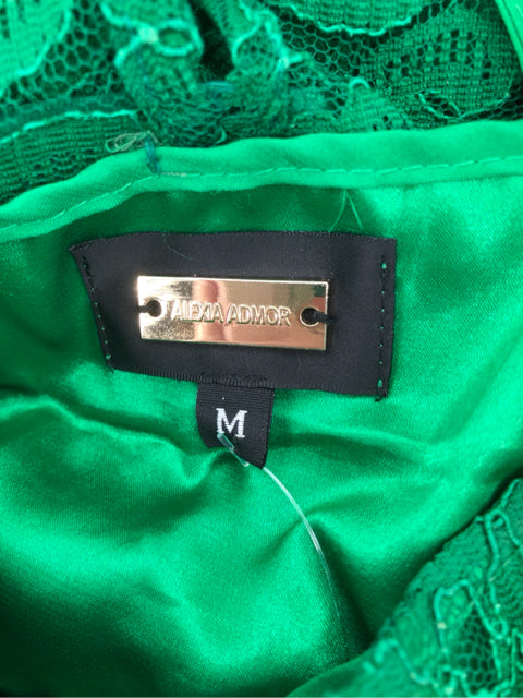 Size M Green Dress