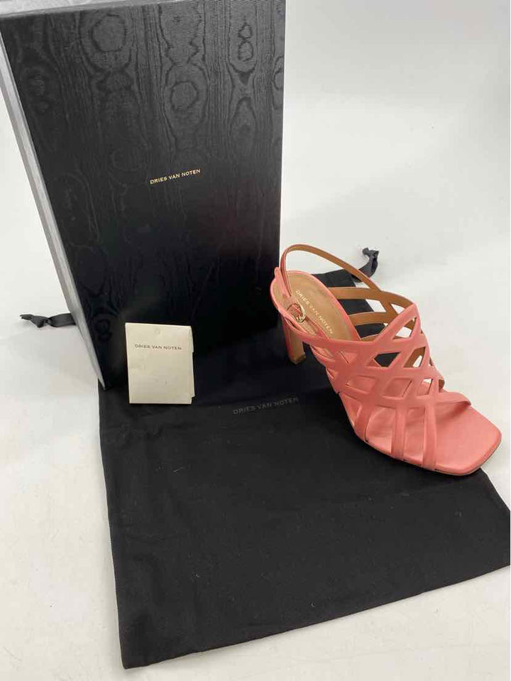 Shoe Size 7 Peach Sateen Sandals