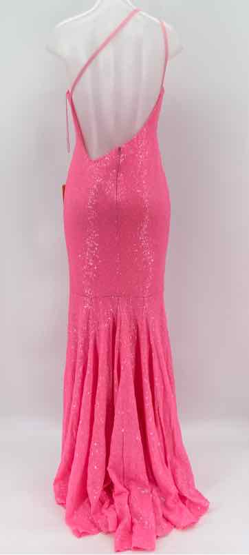 Size 6 Pink PROM