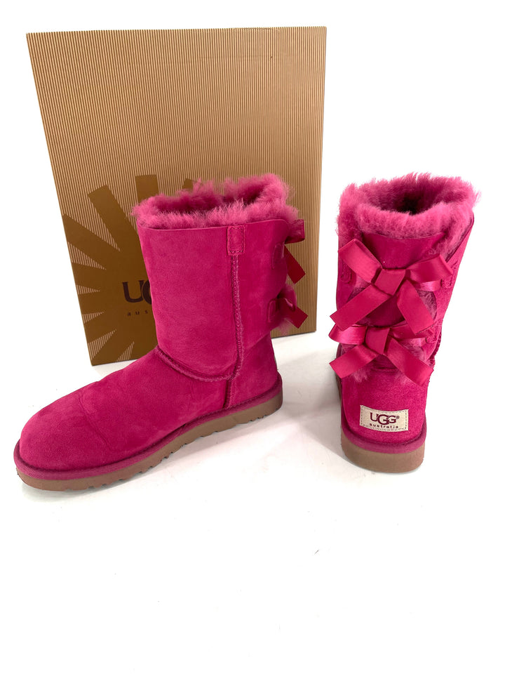 Shoe Size 6 Ugg Pink Suede Boots