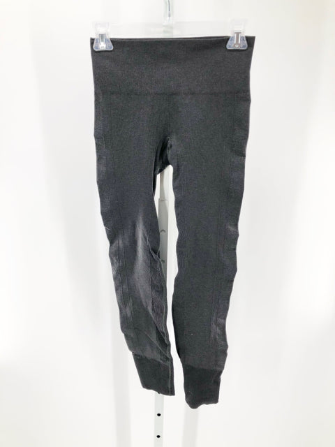 Size M Lululemon Gray Leggings