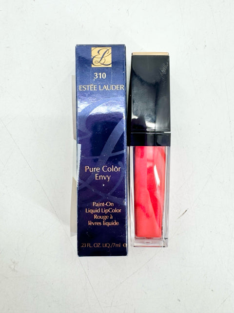 ESTEE LAUDER COSMETIC