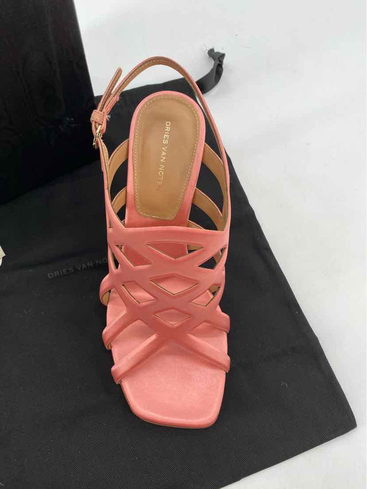 Shoe Size 7 Peach Sateen Sandals