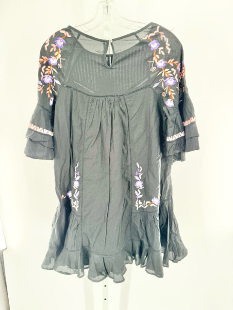 Size S FREE PEOPLE Black Dress